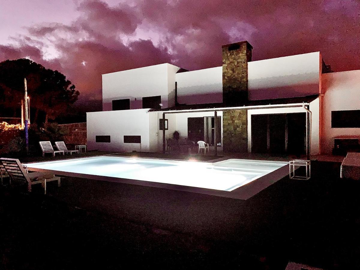 Villa La Roca Madrid Guadarrama Exterior photo