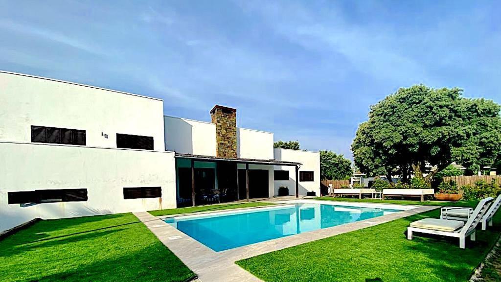 Villa La Roca Madrid Guadarrama Exterior photo